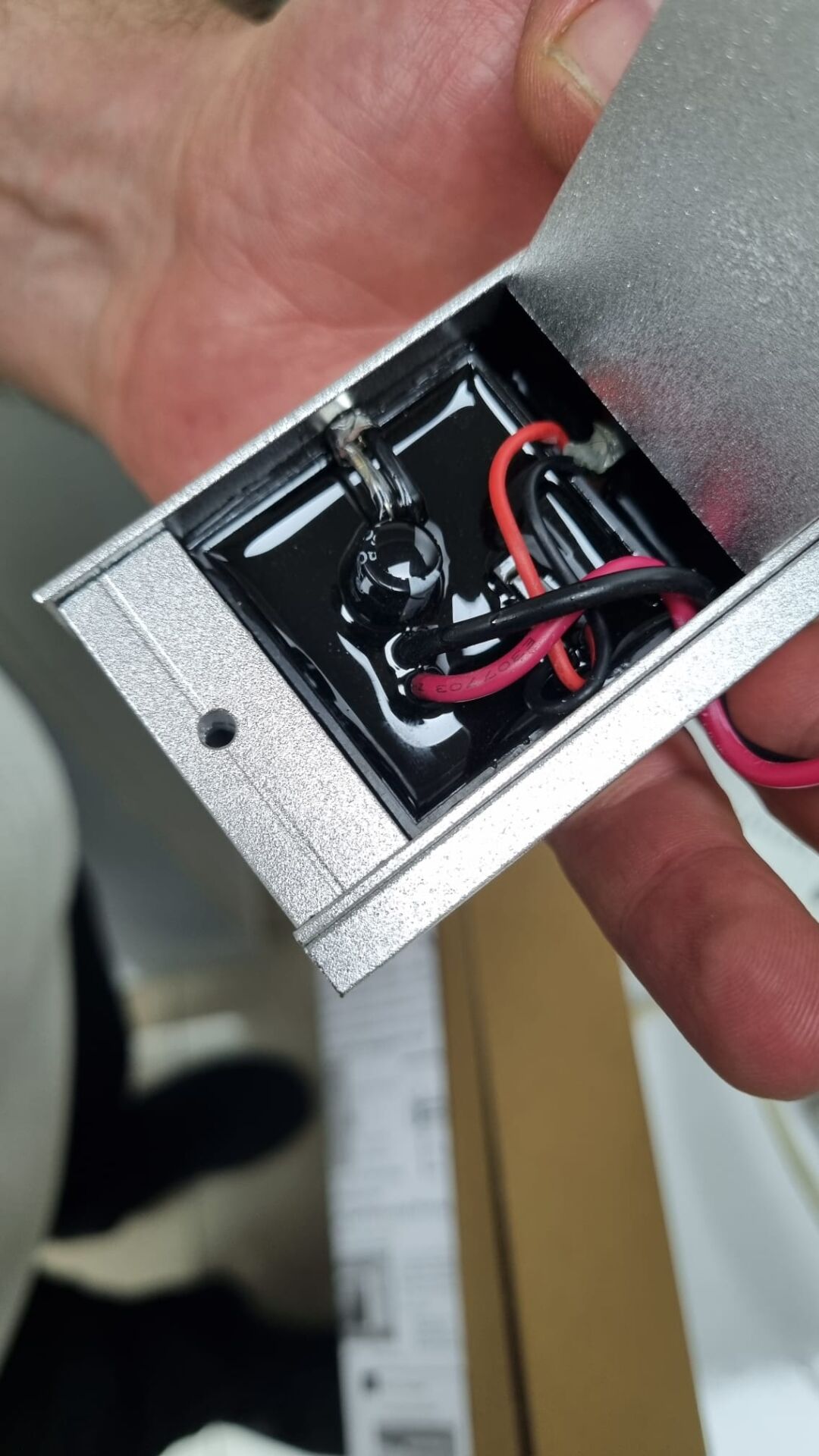 NB580V 250kg Dış Mekan Manyetik Kilit