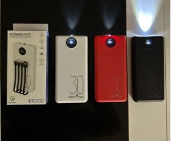 PW4000 El Fenerli Powerbank 30000 mAh Süper Hızlı Şarj